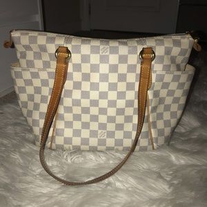 Louis Vuitton Totally PM